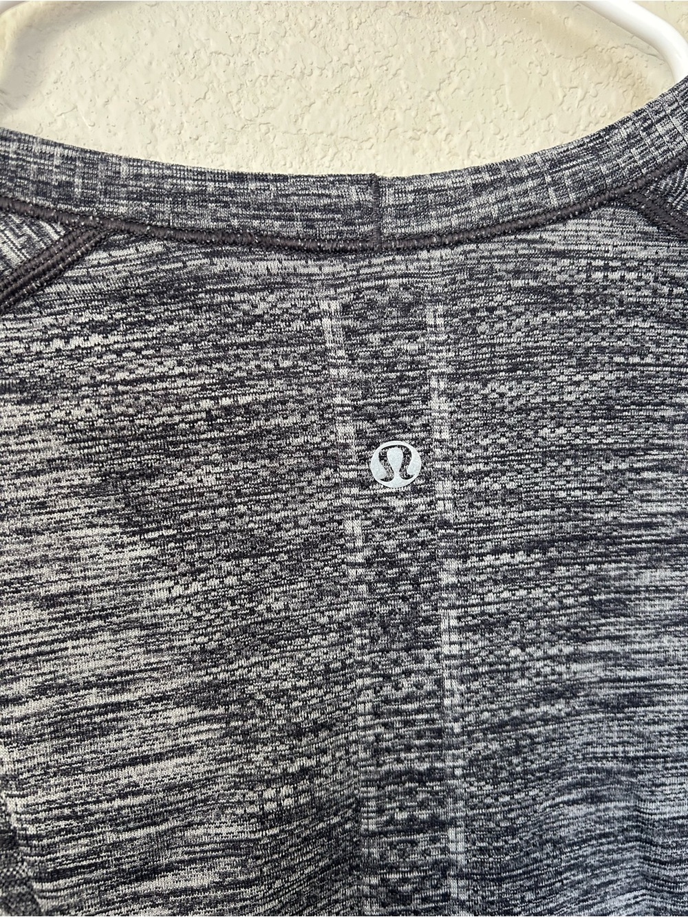 Lululemon Swiftly Tech Long Sleeve 2.0 in Heathered/Slate Grey size 10 - Picture 5 of 5